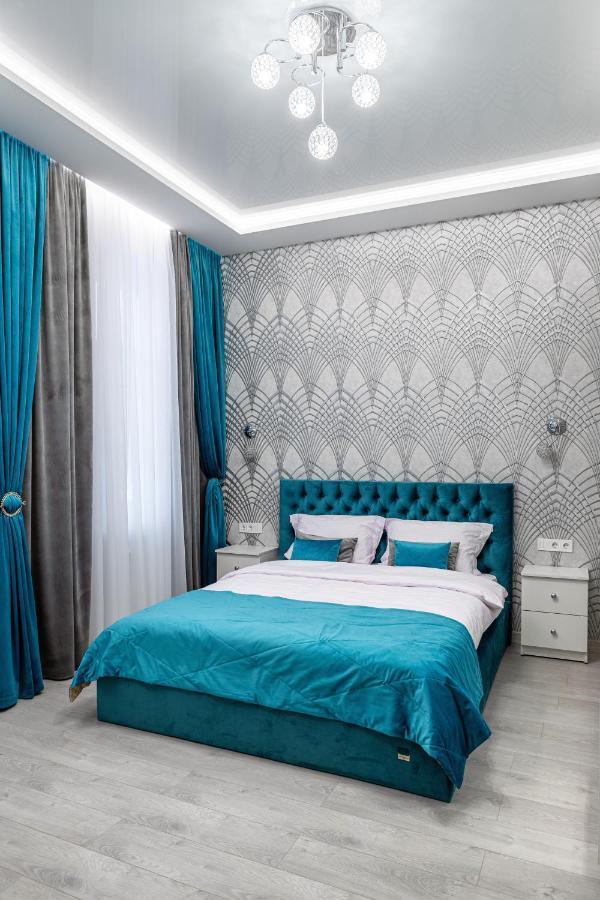 Rynok Square City Center Two Bedroom Apartment! Leopoli Esterno foto