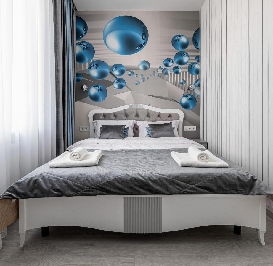 Rynok Square City Center Two Bedroom Apartment! Leopoli Esterno foto