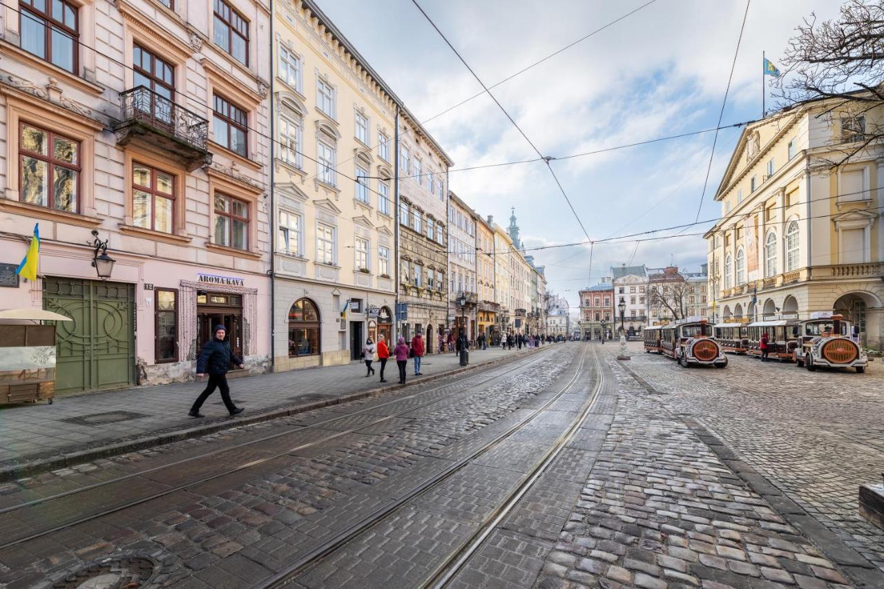 Rynok Square City Center Two Bedroom Apartment! Leopoli Esterno foto