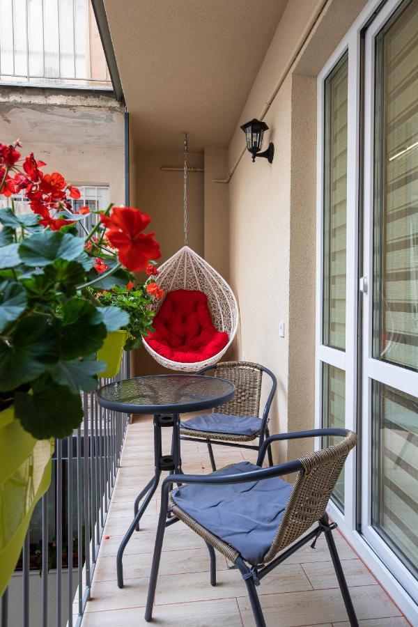 Rynok Square City Center Two Bedroom Apartment! Leopoli Esterno foto