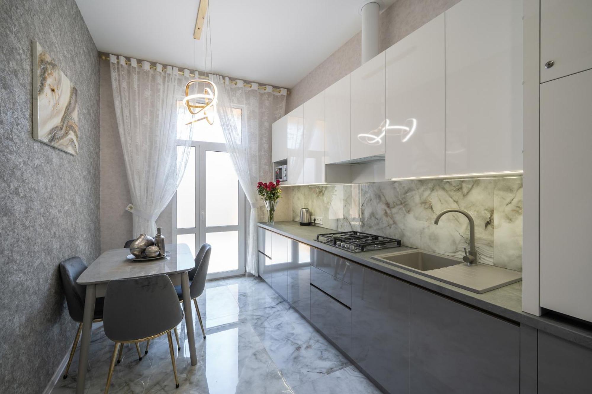 Rynok Square City Center Two Bedroom Apartment! Leopoli Esterno foto